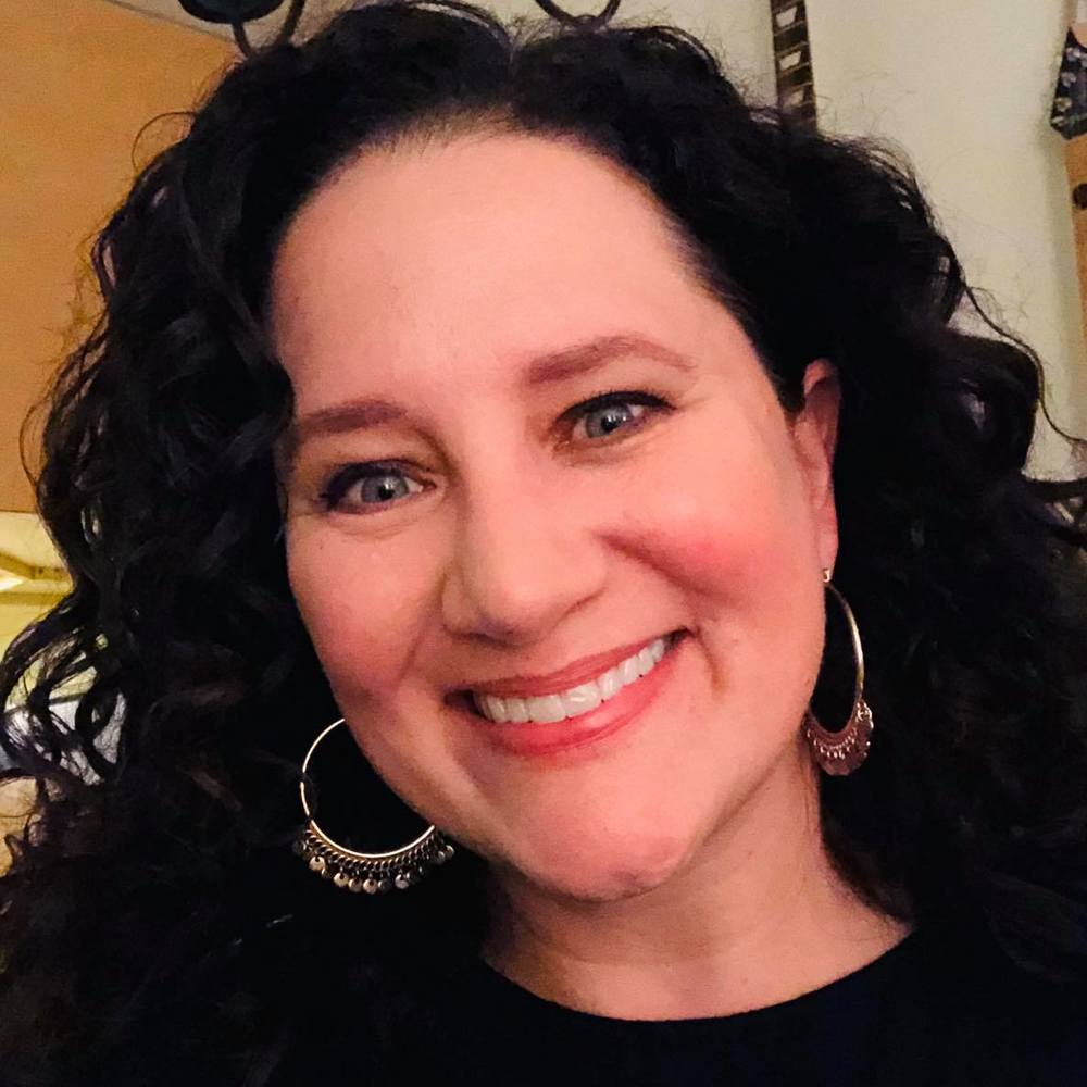 Meet your Posher, Lisa